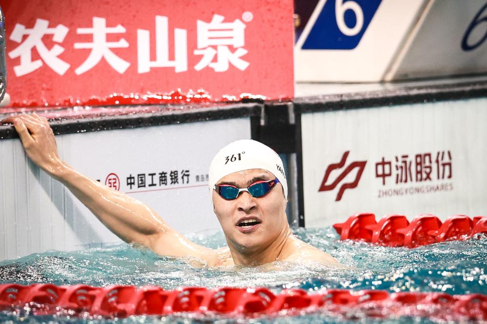 4000万欧潜力！曼联盯上18岁希腊中场，多豪门竞争转会成焦点？